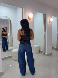 Barrel jeans