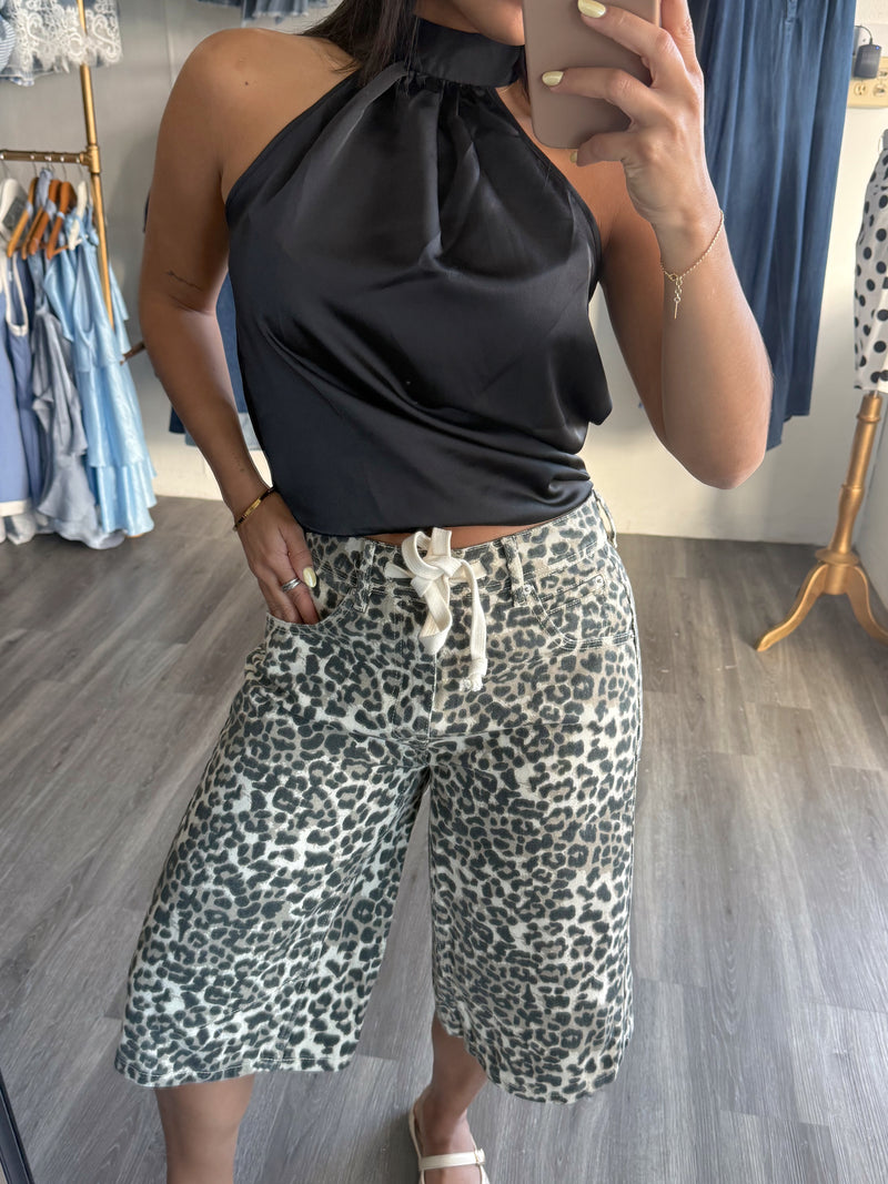 Leopard jorts