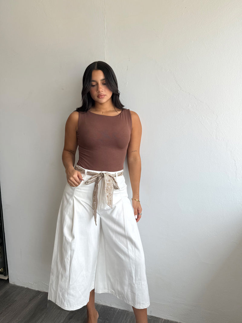 Wide-leg cropped pants