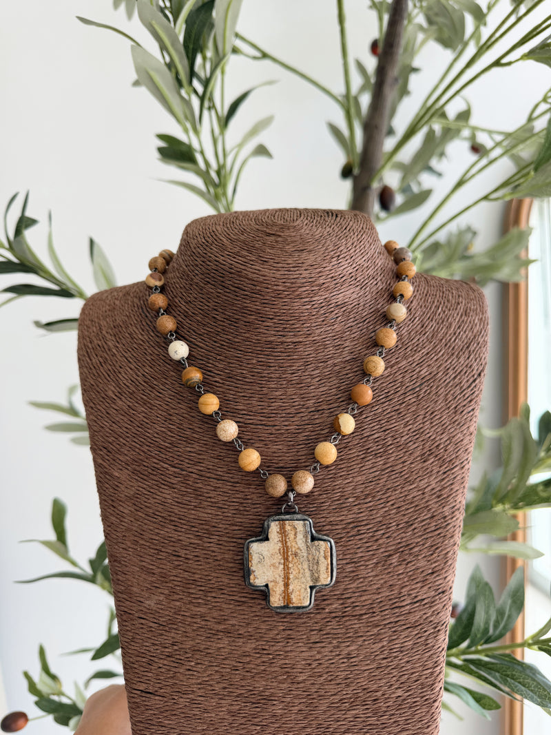 Cruz necklace