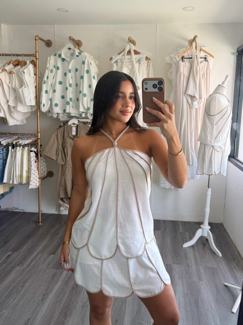 White/beige linen set