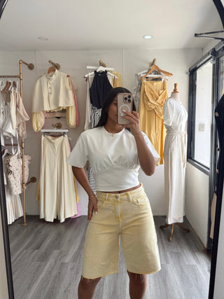 Banana bermuda shorts