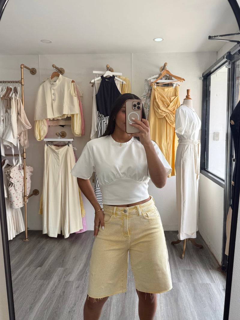 Banana bermuda shorts